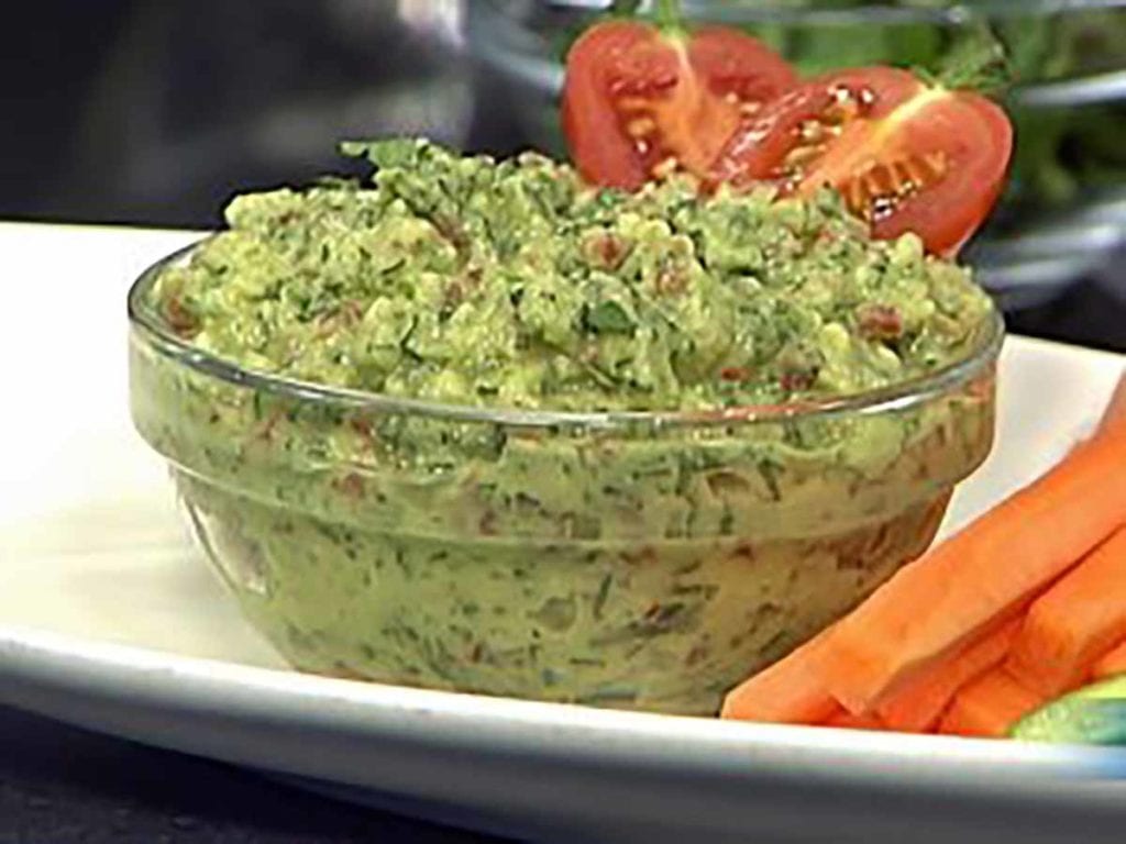 Avocado Dip with Fresh Vegetable Sticks