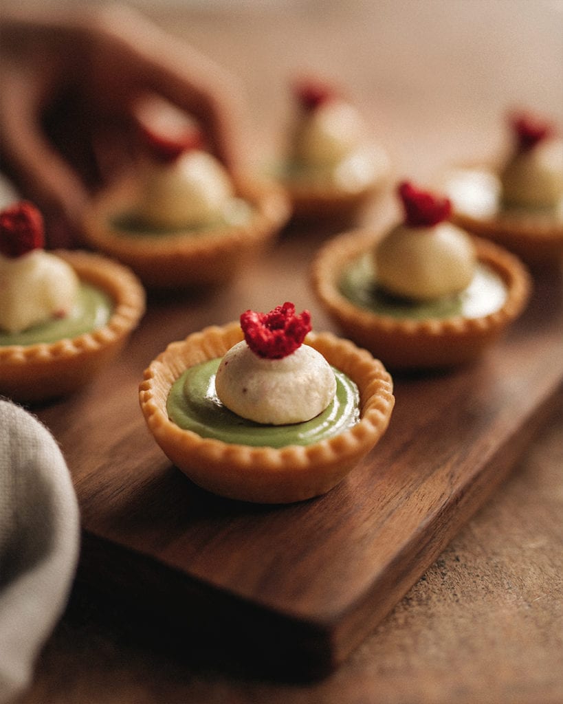 Avocado and white chocolate tarts