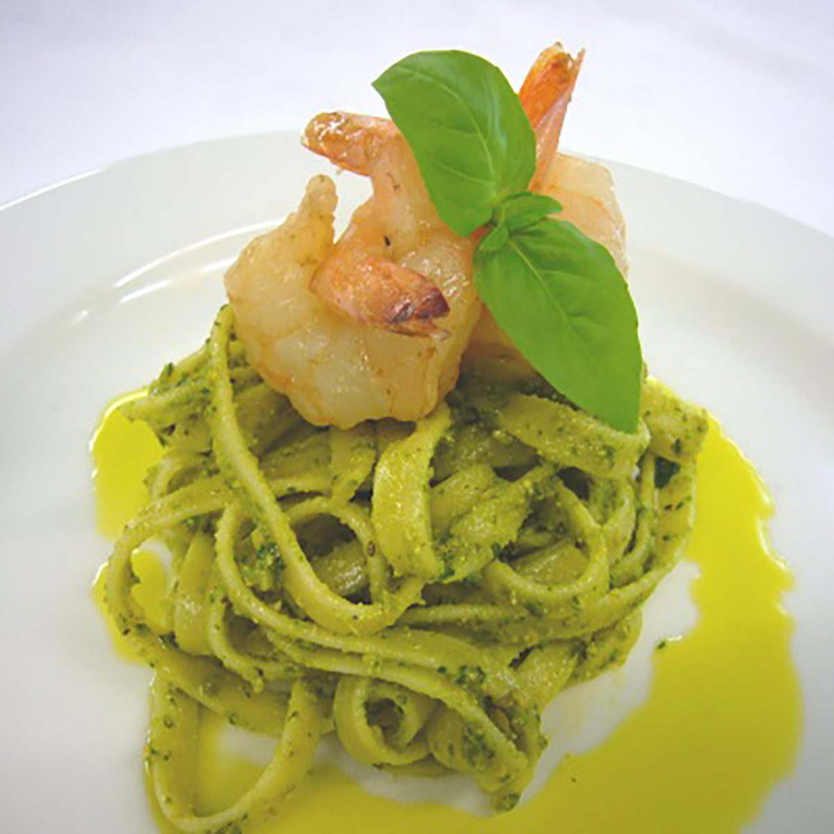 Prawn, Pasta & Avocado - New Zealand Avocado